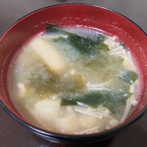 時短お味噌汁☆えのき・油揚げ・わかめ・長ネギ